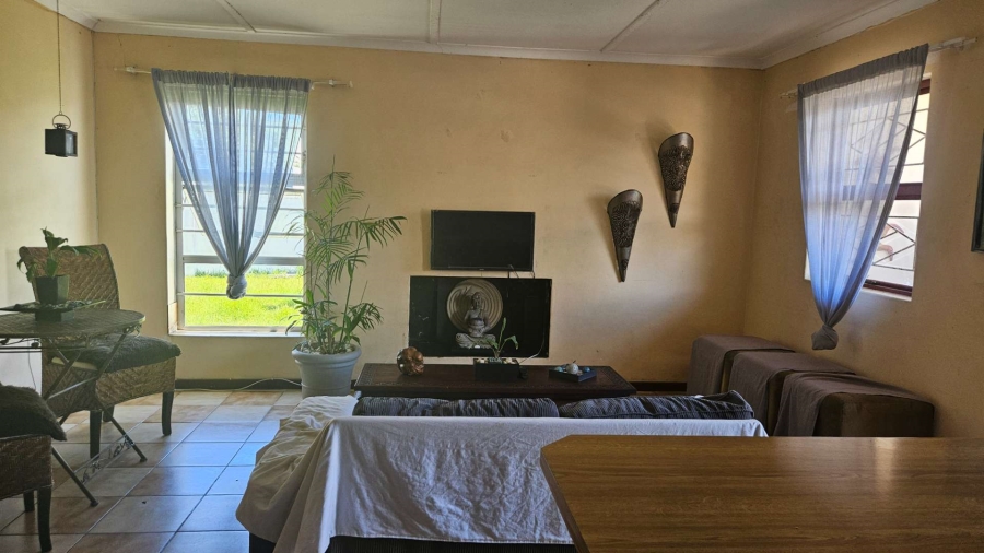 2 Bedroom Property for Sale in Anchorage Park Western Cape